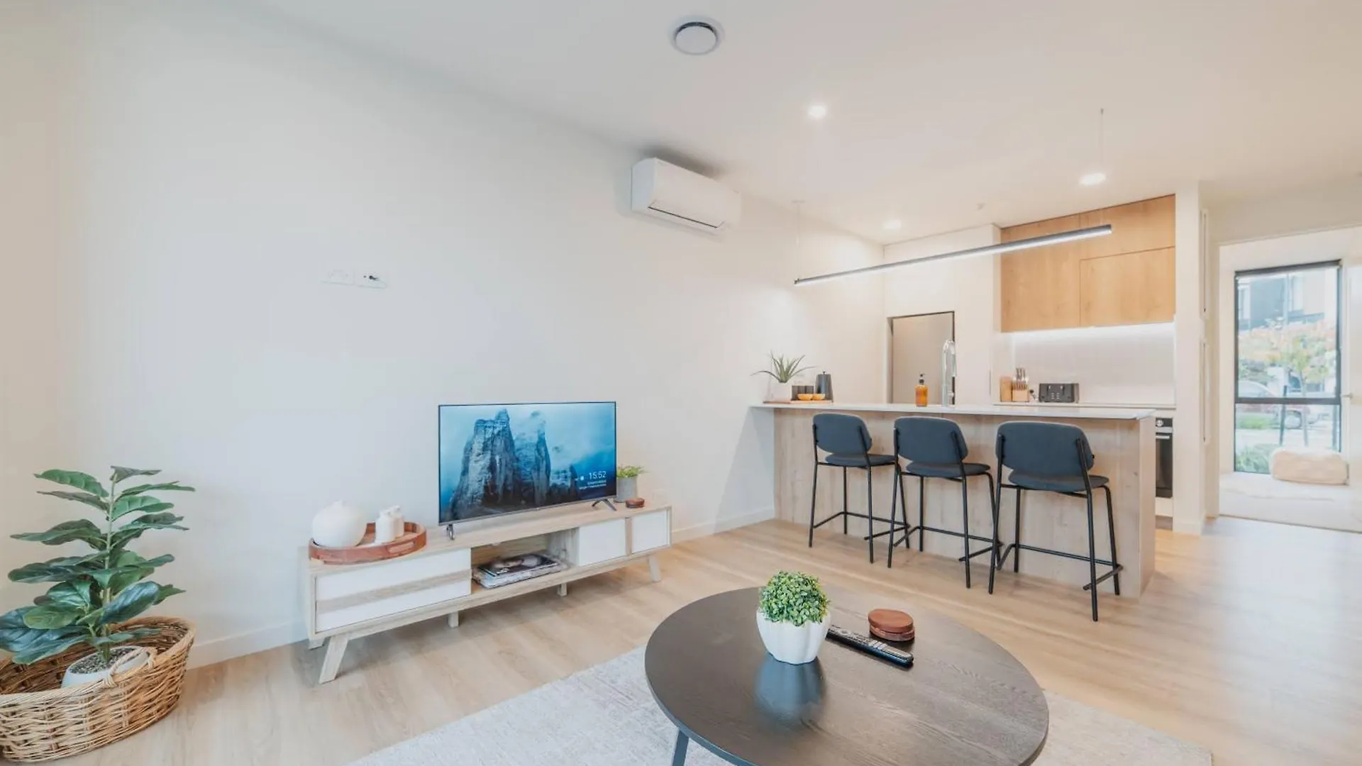 Modern 1Br Retreat With Bath & Laundry - Manchester Christchurch