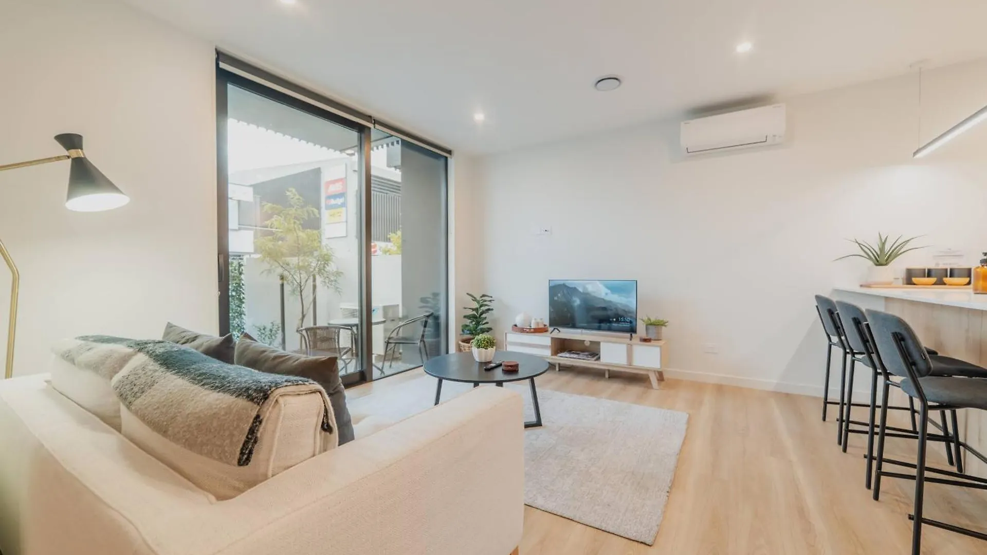 Holiday home Modern 1Br Retreat With Bath & Laundry - Manchester Christchurch New Zealand