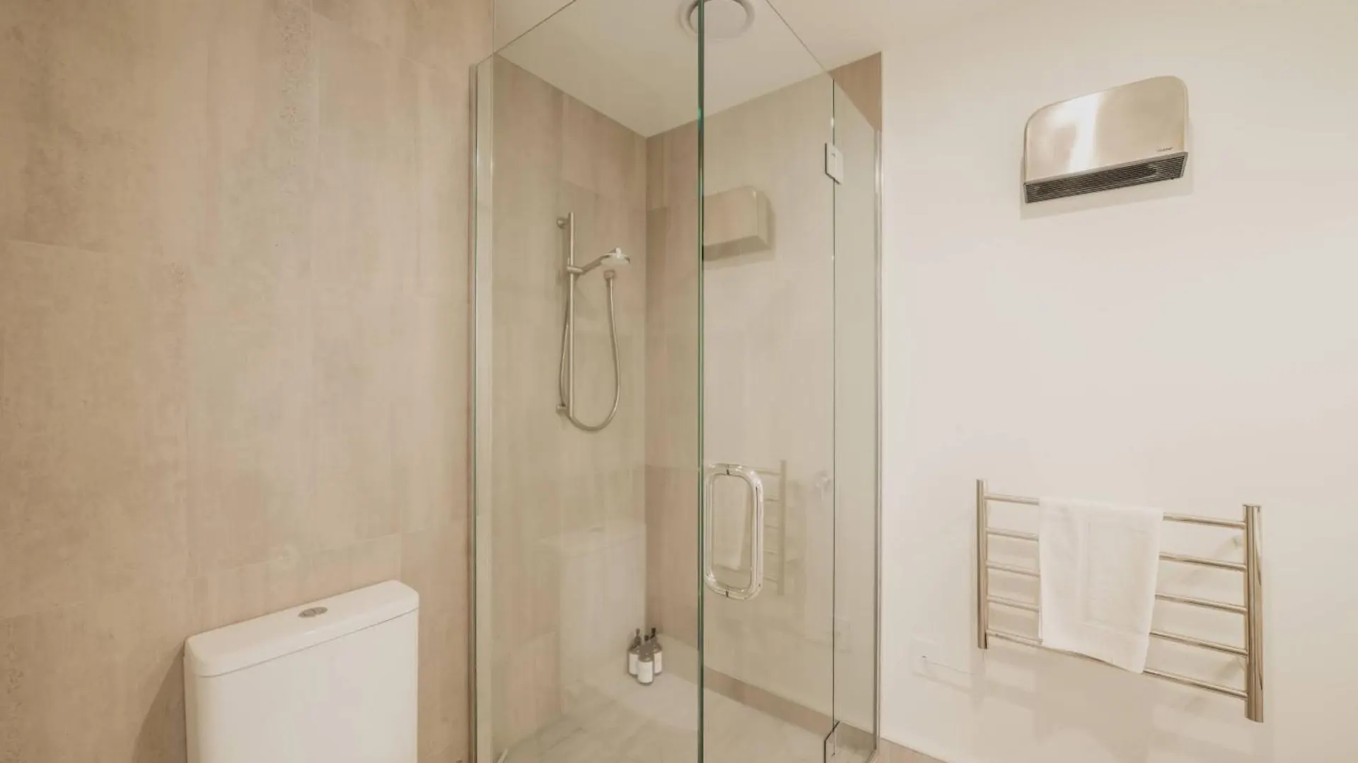 Holiday home Modern 1Br Retreat With Bath & Laundry - Manchester Christchurch