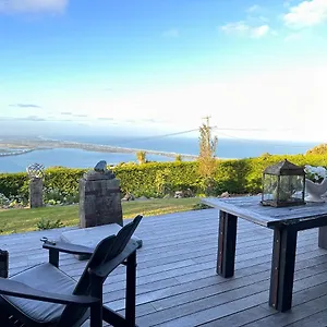 340 Deg Alps & Sea Couette-café